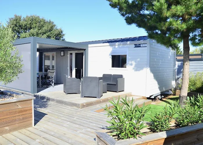 Pour 6 A St-hilaire - Piscine Chauffee 圣伊莱尔·德列